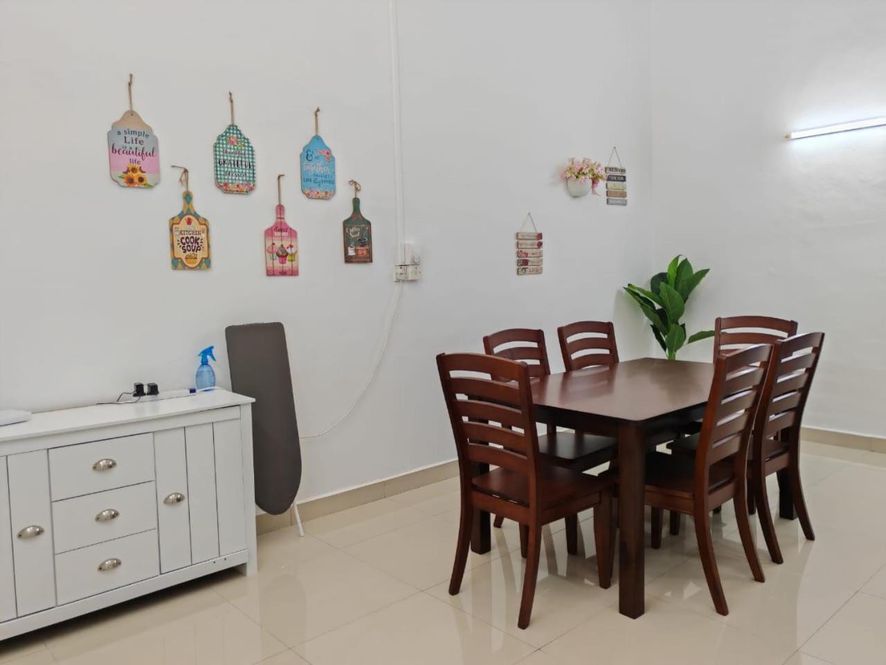 Favourite - 8pax,4br,4bath